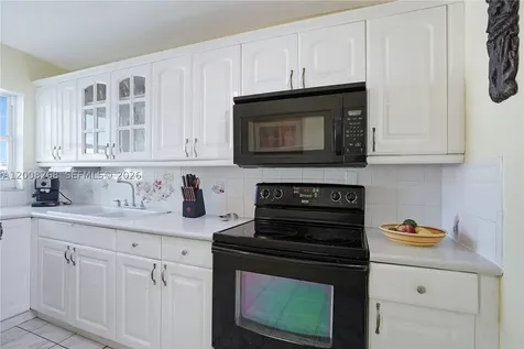 245 18th Street Miami Beach FL 33139