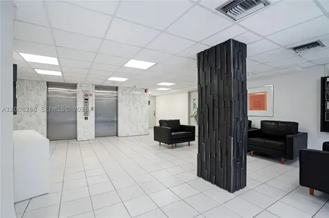245 18th Street Miami Beach FL 33139