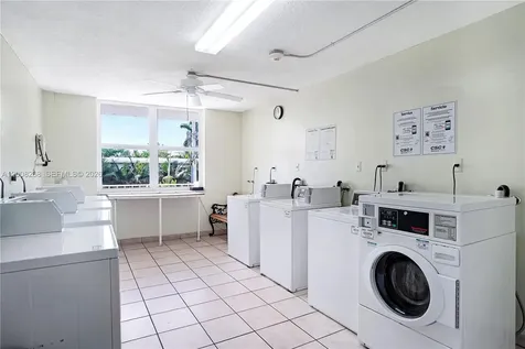 245 18th Street Miami Beach FL 33139
