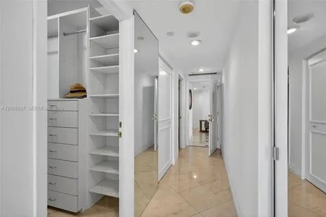 3000 Island Boulevard Aventura FL 33160