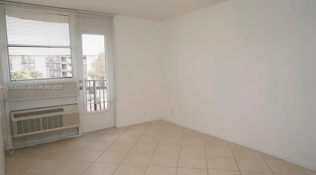 2771 Riverside Drive Coral Springs FL 33065