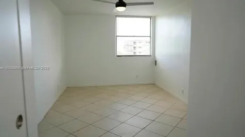2771 Riverside Drive Coral Springs FL 33065