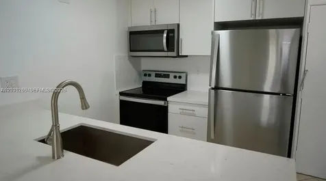 2771 Riverside Drive Coral Springs FL 33065