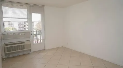 2771 Riverside Drive Coral Springs FL 33065