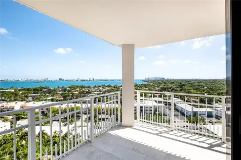 2000 Towerside Terrace Miami FL 33138
