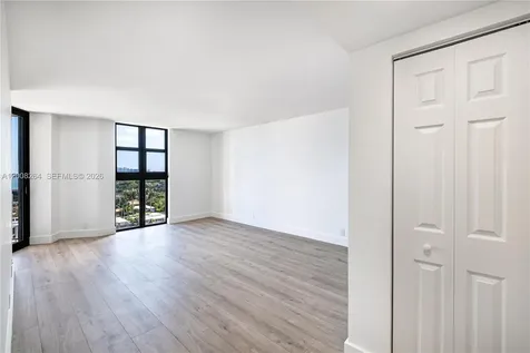 2000 Towerside Terrace Miami FL 33138