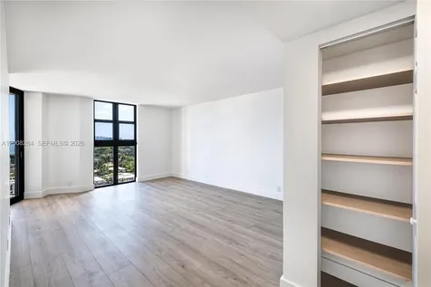 2000 Towerside Terrace Miami FL 33138