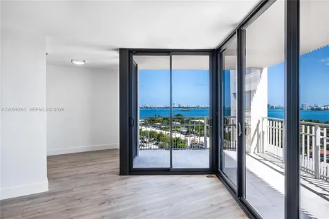 2000 Towerside Terrace Miami FL 33138