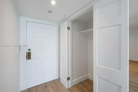 2000 Towerside Terrace Miami FL 33138