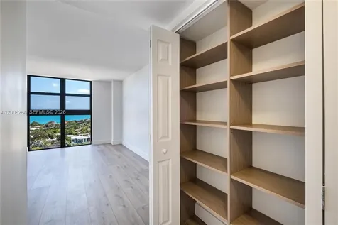 2000 Towerside Terrace Miami FL 33138