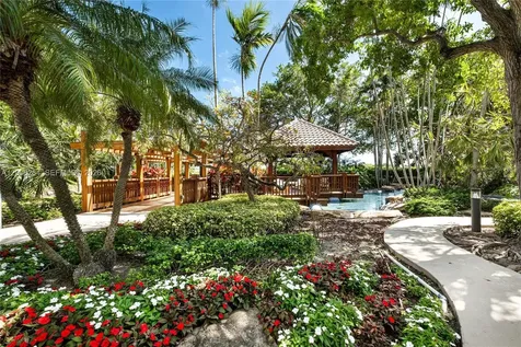 2000 Towerside Terrace Miami FL 33138
