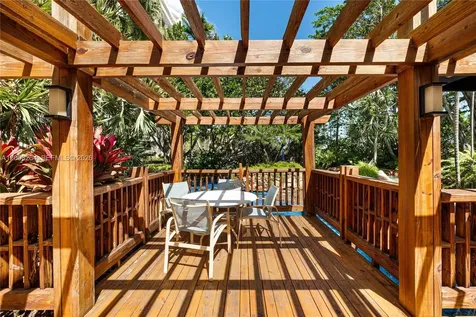 2000 Towerside Terrace Miami FL 33138