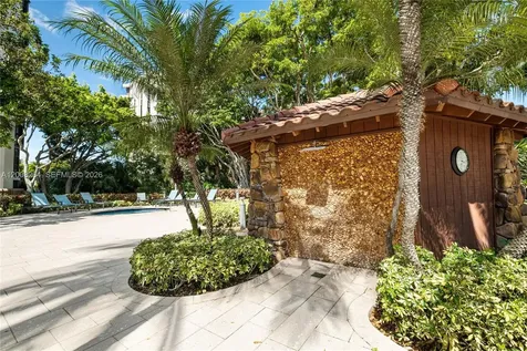 2000 Towerside Terrace Miami FL 33138