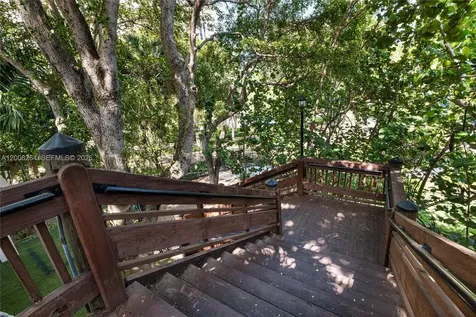 2000 Towerside Terrace Miami FL 33138