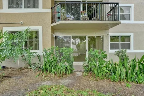 8721 Wiles Road Coral Springs FL 33067