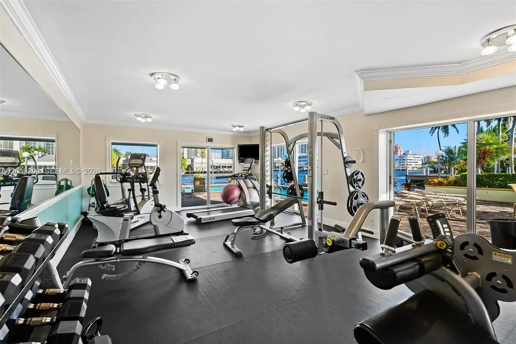 2900 NE 30th Street Fort Lauderdale FL 33306