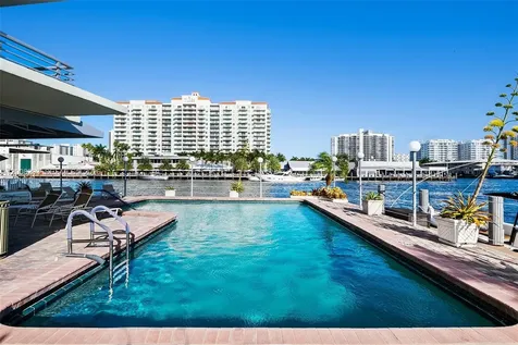 2900 NE 30th Street Fort Lauderdale FL 33306
