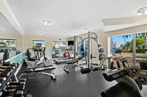 2900 NE 30th Street Fort Lauderdale FL 33306