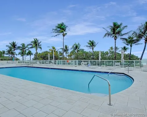 10185 Collins Bal Harbour FL 33154