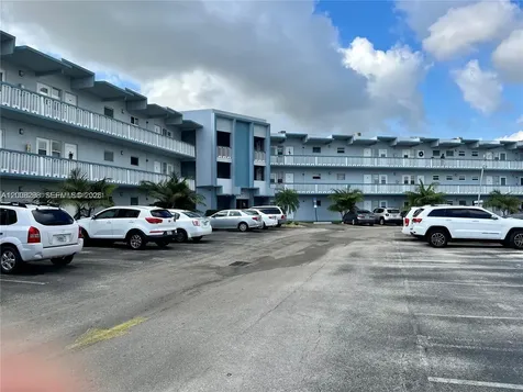 2200 Park Lane Hollywood FL 33021