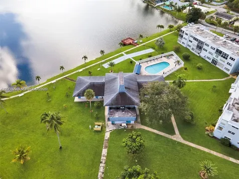 2200 Park Lane Hollywood FL 33021