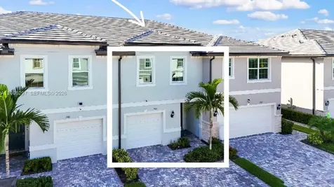 2913 Olivia Avenue Lauderdale Lakes FL 33311