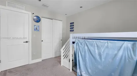 2913 Olivia Avenue Lauderdale Lakes FL 33311