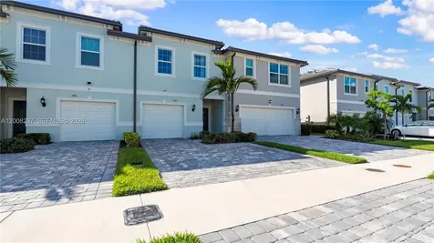 2913 Olivia Avenue Lauderdale Lakes FL 33311