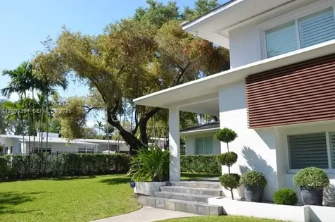 173 S Shore Drive S Miami FL 33133