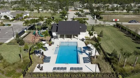 653 SE Ranch Oak Circle Port St. Lucie FL 34984