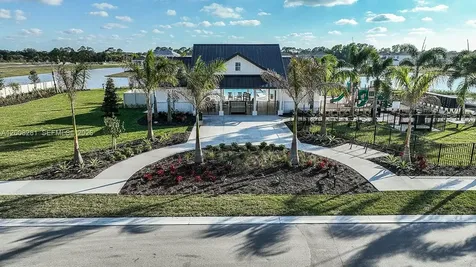 653 SE Ranch Oak Circle Port St. Lucie FL 34984