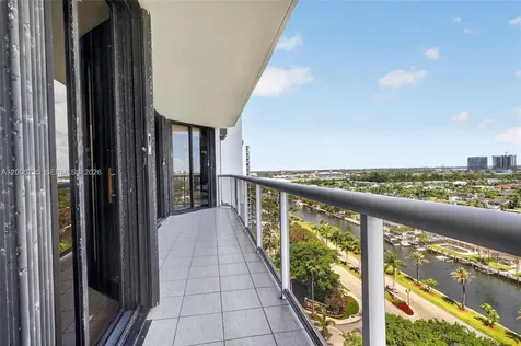 3640 Yacht Club Drive Aventura FL 33180