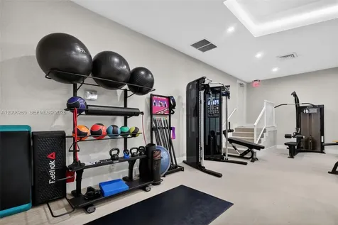 3640 Yacht Club Drive Aventura FL 33180