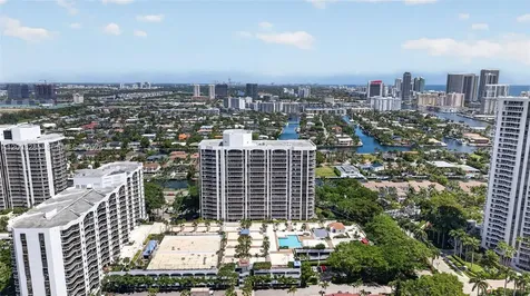 3640 Yacht Club Drive Aventura FL 33180