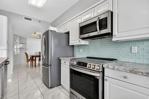 3640 Yacht Club Drive Aventura FL 33180