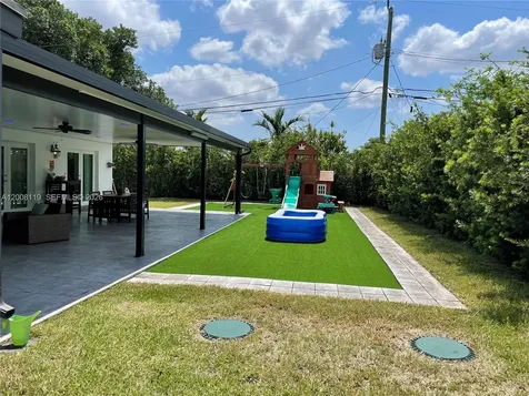 4161 SW 102nd Avenue Miami FL 33165