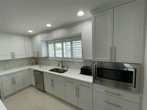 4161 SW 102nd Avenue Miami FL 33165