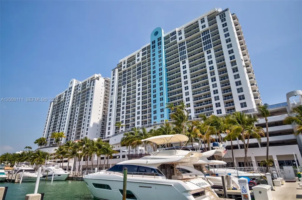 1800 Sunset Harbour Drive Miami Beach FL 33139