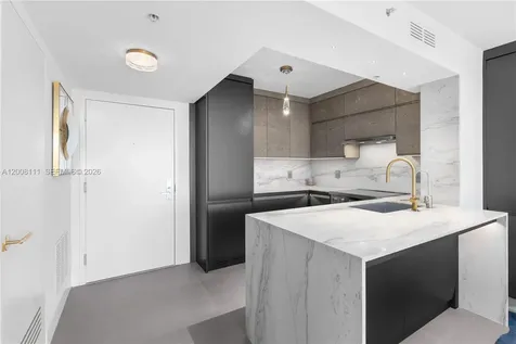 1800 Sunset Harbour Drive Miami Beach FL 33139