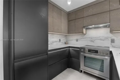 1800 Sunset Harbour Drive Miami Beach FL 33139