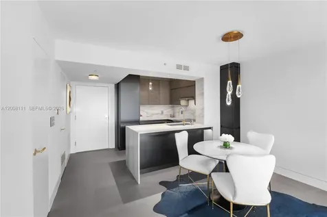 1800 Sunset Harbour Drive Miami Beach FL 33139