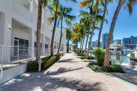 1800 Sunset Harbour Drive Miami Beach FL 33139