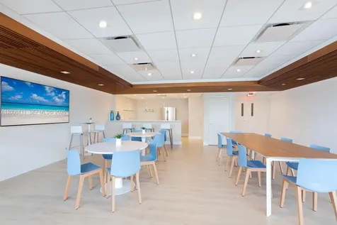 1800 Sunset Harbour Drive Miami Beach FL 33139