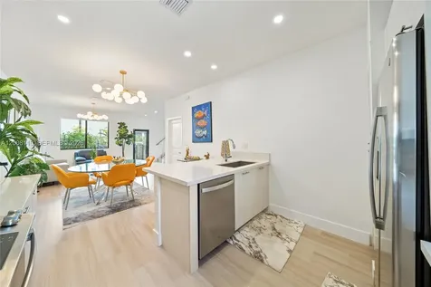 4648 NW 83rd Avenue Doral FL 33166