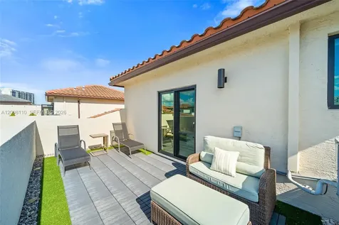 4648 NW 83rd Avenue Doral FL 33166