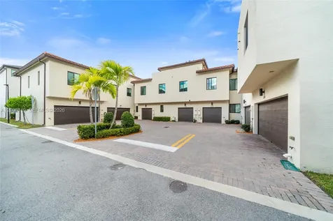 4648 NW 83rd Avenue Doral FL 33166