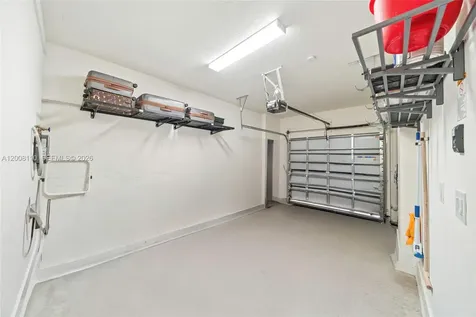4648 NW 83rd Avenue Doral FL 33166