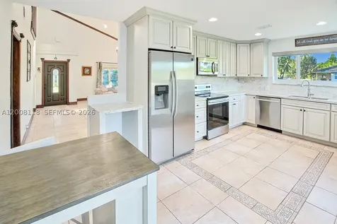 480 W Mount Vernon Drive Plantation FL 33325