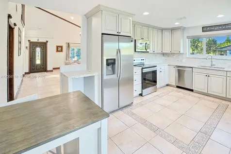 480 W Mount Vernon Drive Plantation FL 33325
