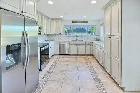 480 W Mount Vernon Drive Plantation FL 33325